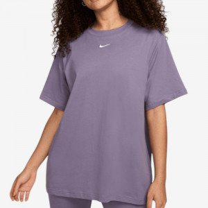 Женская Футболка Nike