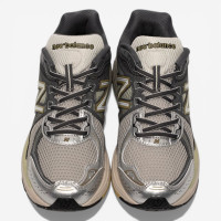 new-balance-860v2-42305-4-Photoroom